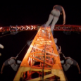 Vu d’en bas, une grue de chantier imposante et immobile. Des corps virevoltent autour d’elle et se multiplient. La structure de métal s’invite alors à la danse. Il n’y a plus de haut, il n’y a plus de bas, seulement le mouvement qui déplace les lignes.

Réalisation Yoann Dem –Vidéo expérimentale – 5min30 – 2014
https://vimeo.com/125829281
 
