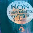 À l’ère de la transition énergétique pour la soi-disant croissance verte, RTE tente de s’approprier les terres de deux jeunes agriculteurs, à Saint-Victor dans le Sud-Aveyron, pour implanter un transformateur électrique de sept hectares. Ce transformateur redistribuerait sur le réseau international du commerce de l’énergie, la production de 1000 éoliennes en construction sur les crêtes [...]