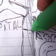 Inspirée par la découverte d’un petit insecte rouge, une enfant improvise l’histoire de celui-ci à l’aide d’ un croquis. Il s’appelle Rouja, il va à la ville pour trouver du travail.
Au travers de son récit imaginaire se dévoile les subtilités de l’ordre urbain et de l’organisation sociale à l’échelle d’ un insecte.
Maya et Bertrand Leduc [...]