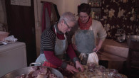 (de l’occitan « Racines »)
Dans cette famille, Michel et Pépé n’ont pas eu le choix du métier exercé toute leur vie…
Dans cette famille Marie et ses sœurs transmettent un savoir-faire traditionnel d’un monde rural qui disparaît…
Dans cette famille, Michel et Marie m’ont laissé le choix d’exercer le métier que je voulais, à savoir tenir une [...]