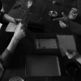 Un film construit à deux pour parler de la mort, de nos morts. Comment on s’y rapporte, quel sens cela a pour nous. Partager nos vécus et nos réflexions pour mettre sur la table un sujet trop peu discuté à notre goût.
Sophie Wallet et Colas Ricard / 30min / 2018
