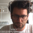 

Depuis 202*, tout.e citoyen.ne belge est légalement tenu.e de se
filmer 24h/7j. L’entreprise VEILLE est chargée de surveiller ces
images. Un jour de 202*, entre 12h04 et 12h22, se croisent les
quotidiens d’un vigile et de son parc humain. 



	VEILLE
met en scène une entreprise de surveillance que l’on découvre à
travers le quotidien d’un vigile chargé de détecter les accidents
et [...]