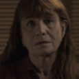 Le vent souffle sur la petite ville de banlieue. Ils dînent, le regard braqué sur Khadija, la nouvelle compagne de leur fils Antoine, intégralement recouverte d’un grand voile noir.
Rosalie Kauffman / Les films de l’autre cougar / 13’ / 2014


