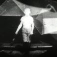 
Quand j’étais enfant, on m’a dit qui je devais être et comment je devais me comporter. Ça sonne désuet, comme ces vielles images en noir et blanc.



QT / 12’ / 2023 / licence art libre




