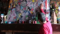 
« Ma Maison Mon A/Entre » est une rencontre avec Zéhavite Cohen-Boubaker, artiste plasticienne. Nous entrons dans son œuvre principale, sa maison. Le geste artistique s&rsquo;entrelace avec sa vie au quotidien, ses émotions, sa vie familiale.  Un projet immobilier fait irruption dans son quartier et va venir chambouler son équilibre. Elle replonge dans son [...]